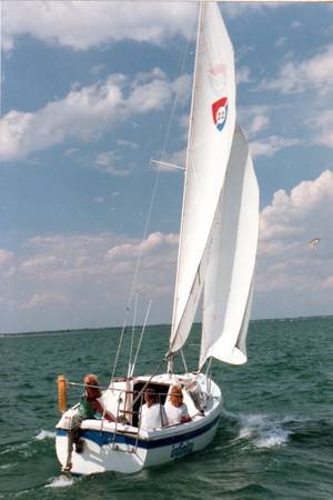 22' columbia sailboat